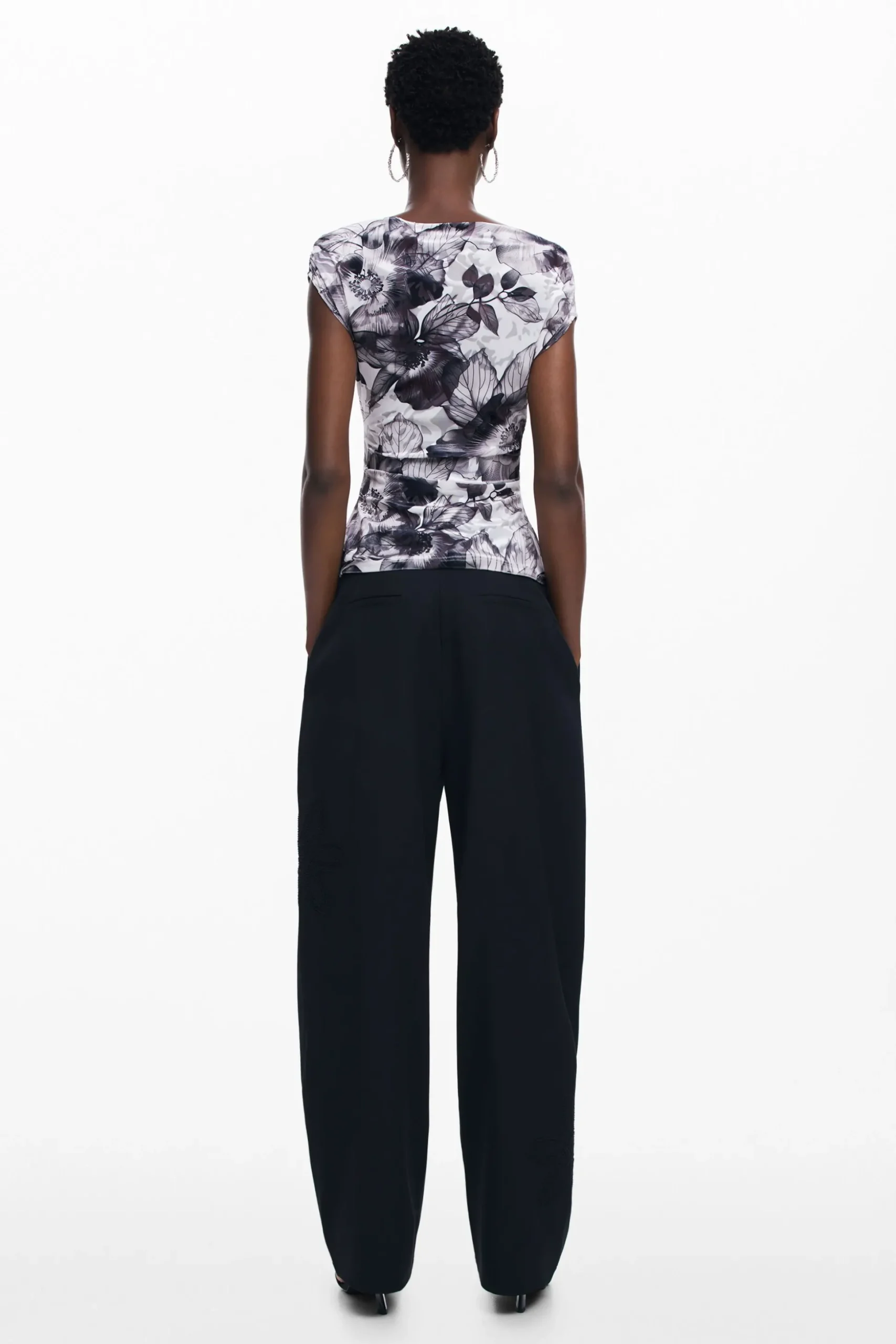 Asymmetric floral T-shirt