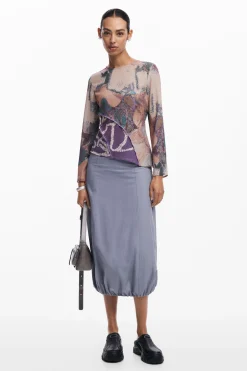 Asymmetric printed T-shirt