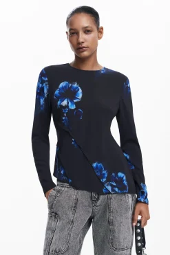 Asymmetric T-shirt