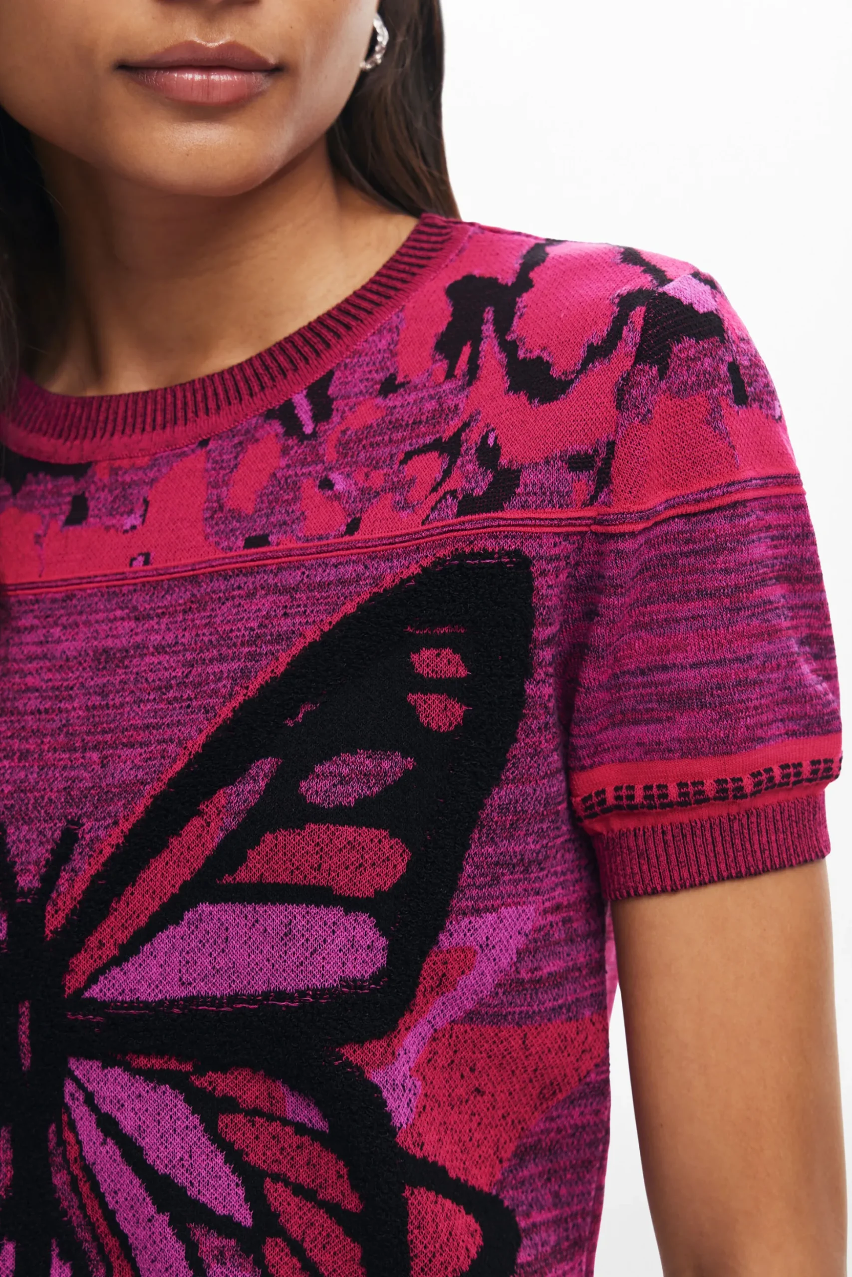 Butterfly knit T-shirt