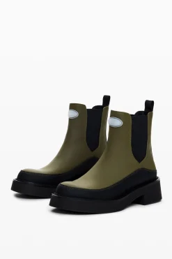 Chelsea boot