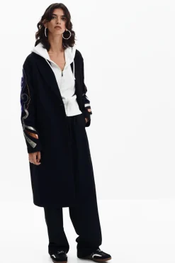 Coat with printed sleeves