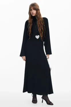 Combined plain dress