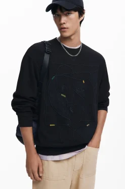 Contrast Embroidered Sweatshirt