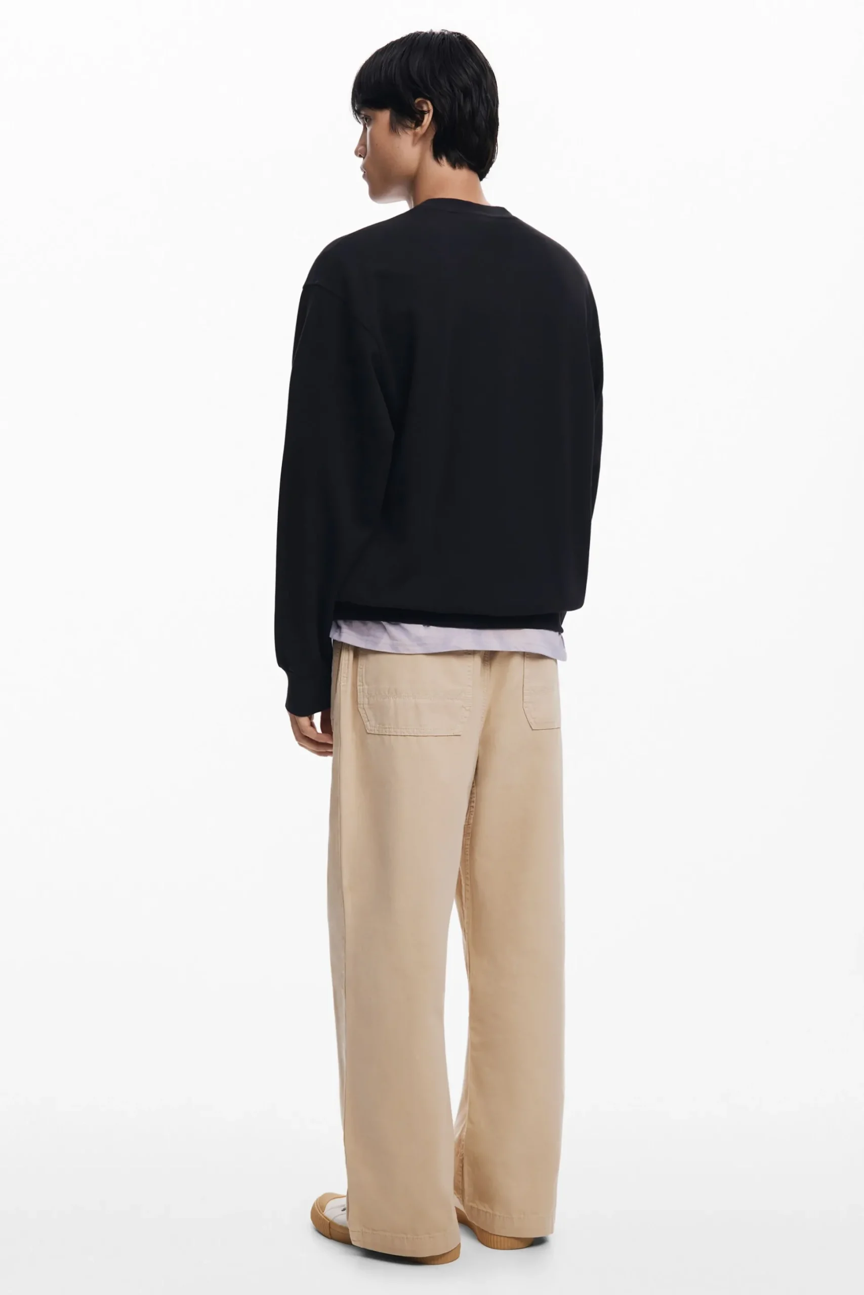 Contrast Embroidered Sweatshirt