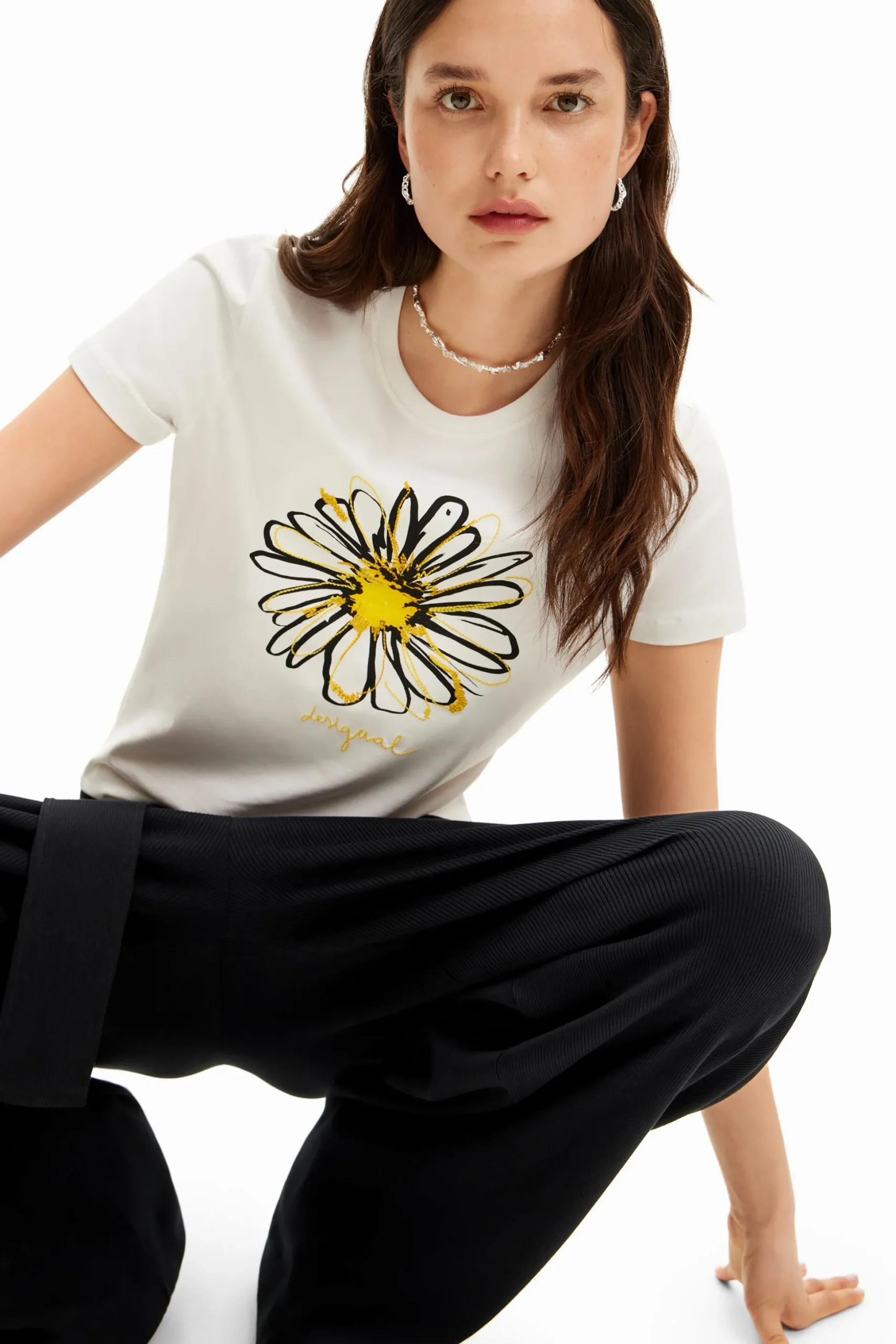 Daisy illustration T-shirt