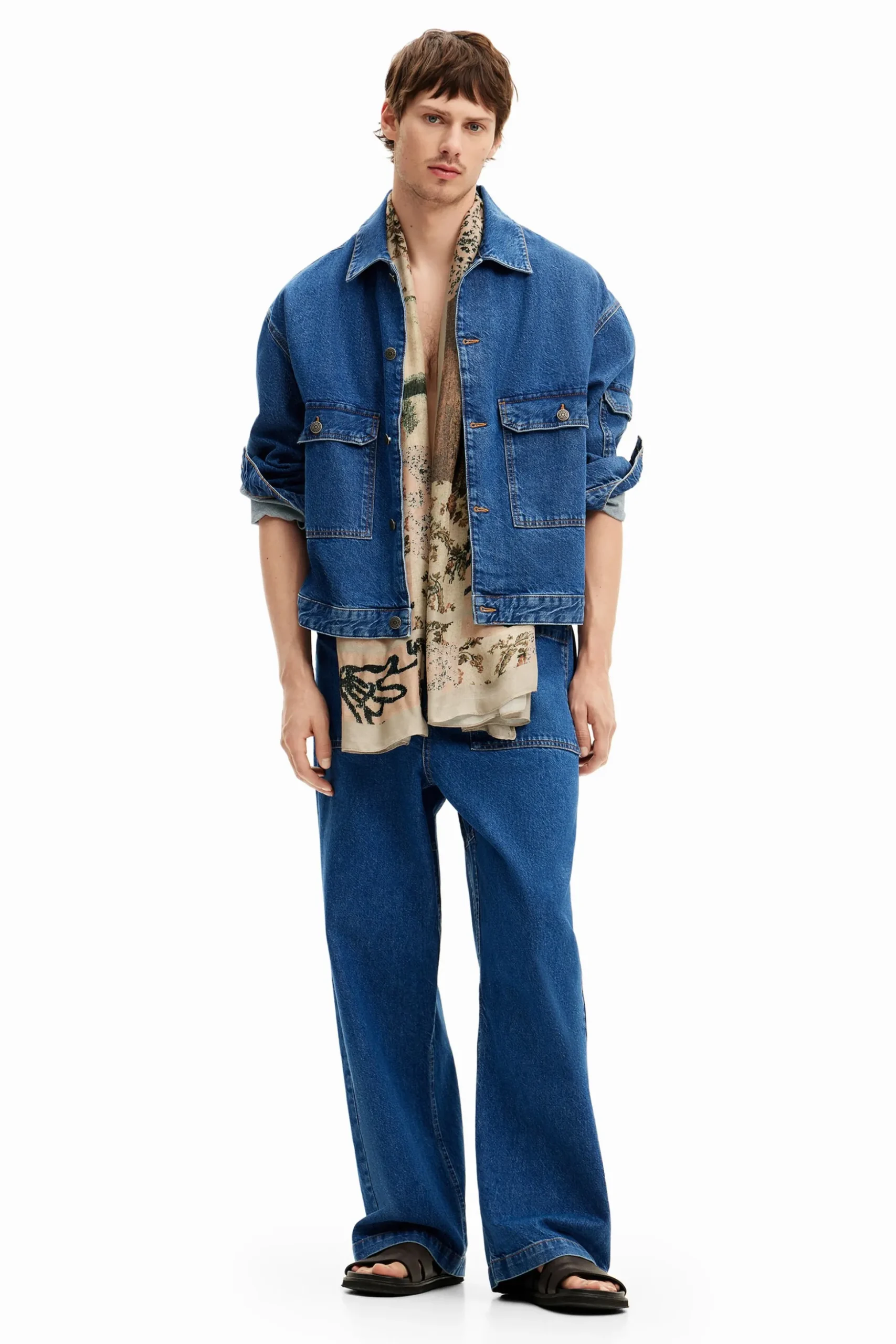 Denim jacket with pockets