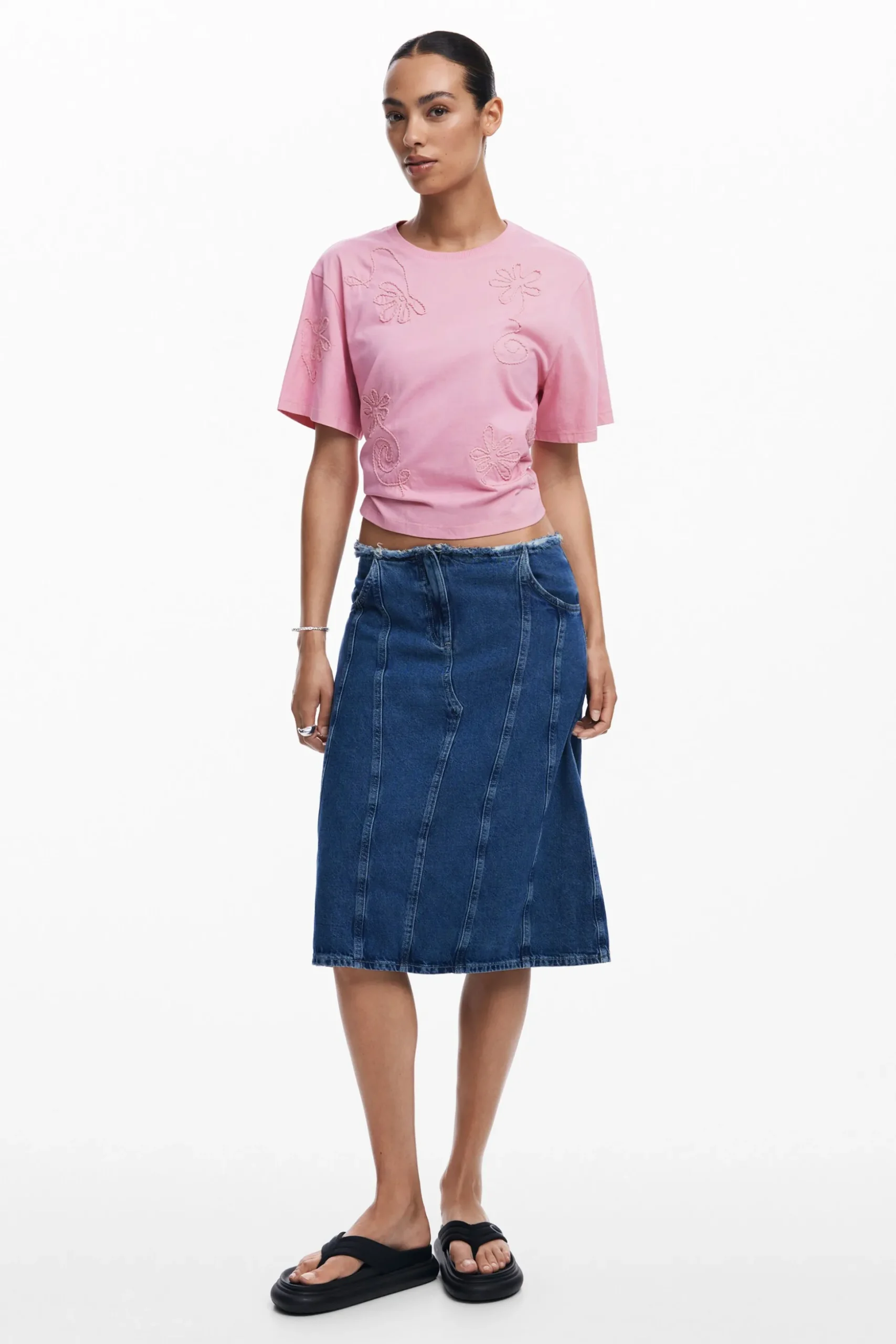 Embroidered flower T-shirt
