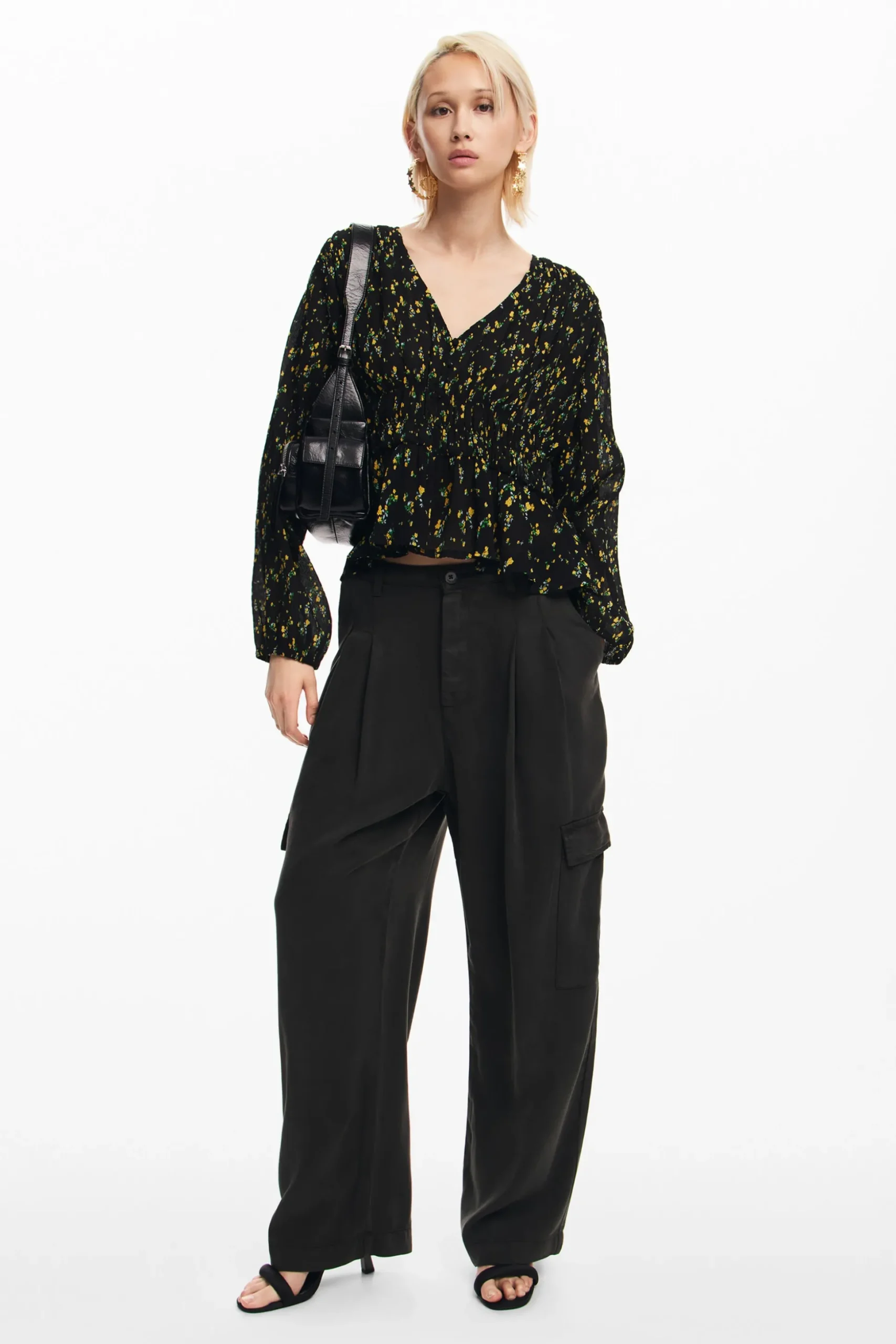 Floral print blouse