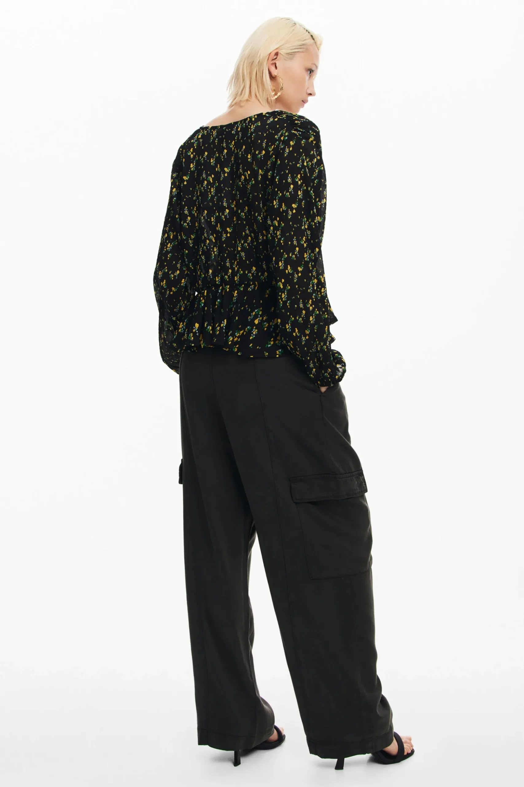 Floral print blouse