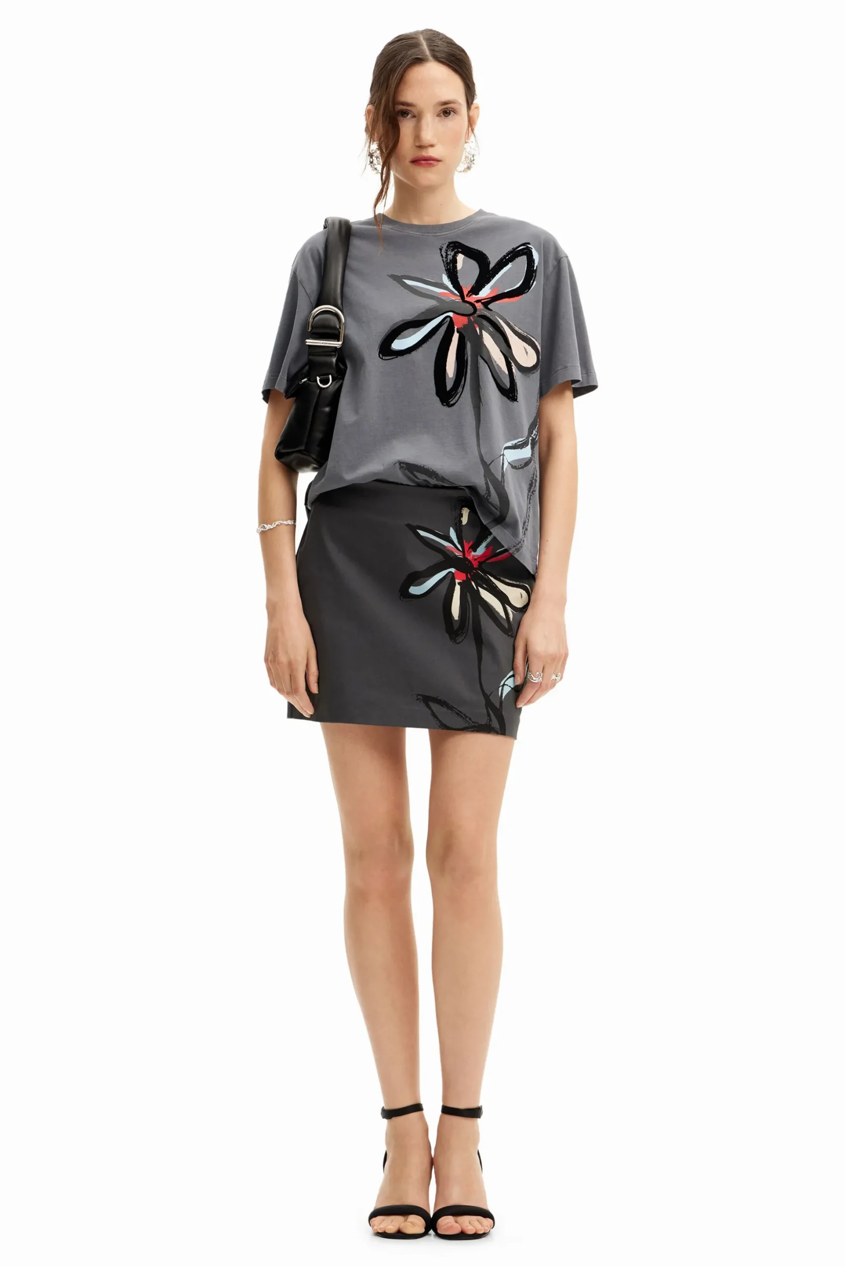 Flower illustration T-shirt