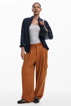 Flowy cargo pants