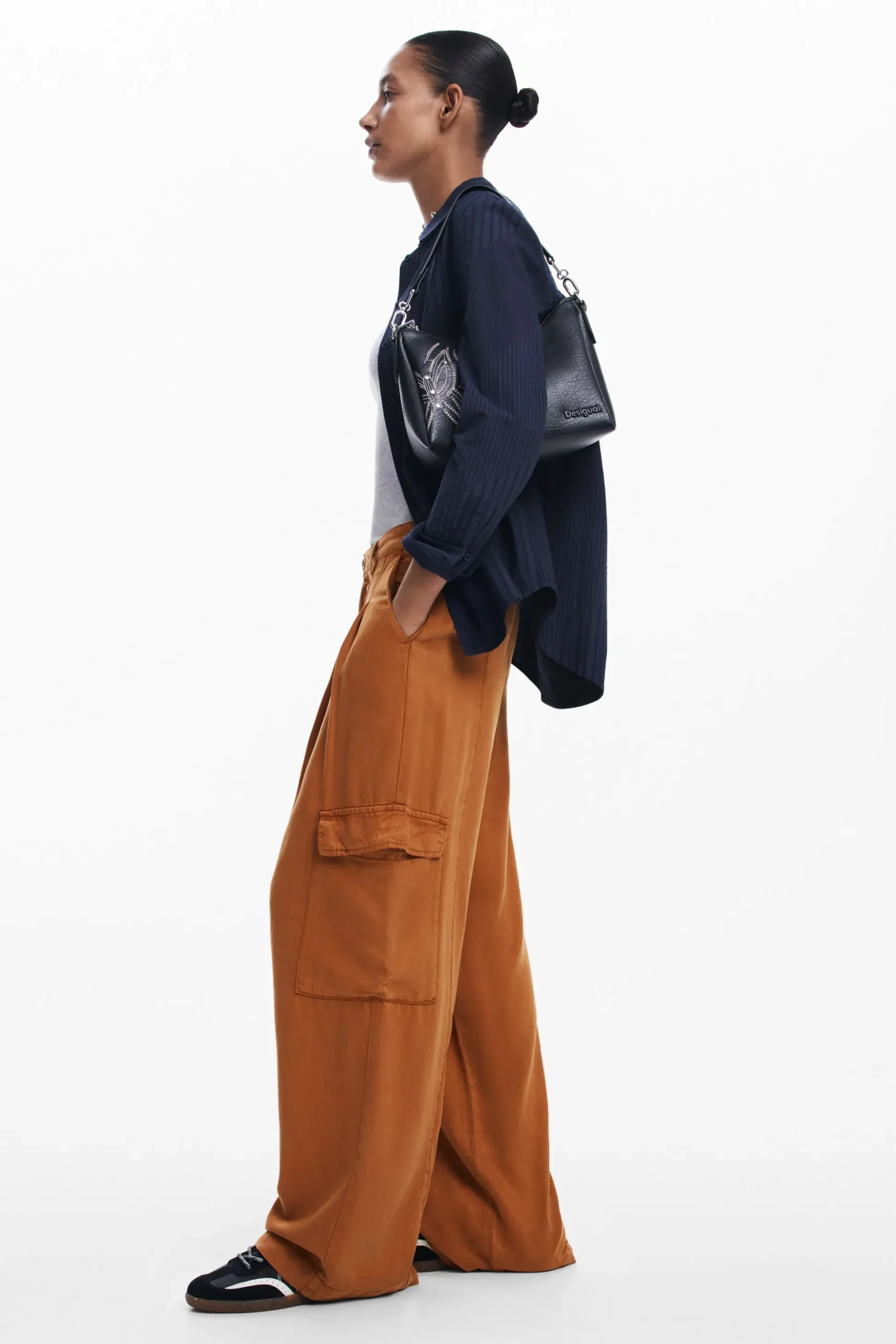 Flowy cargo pants