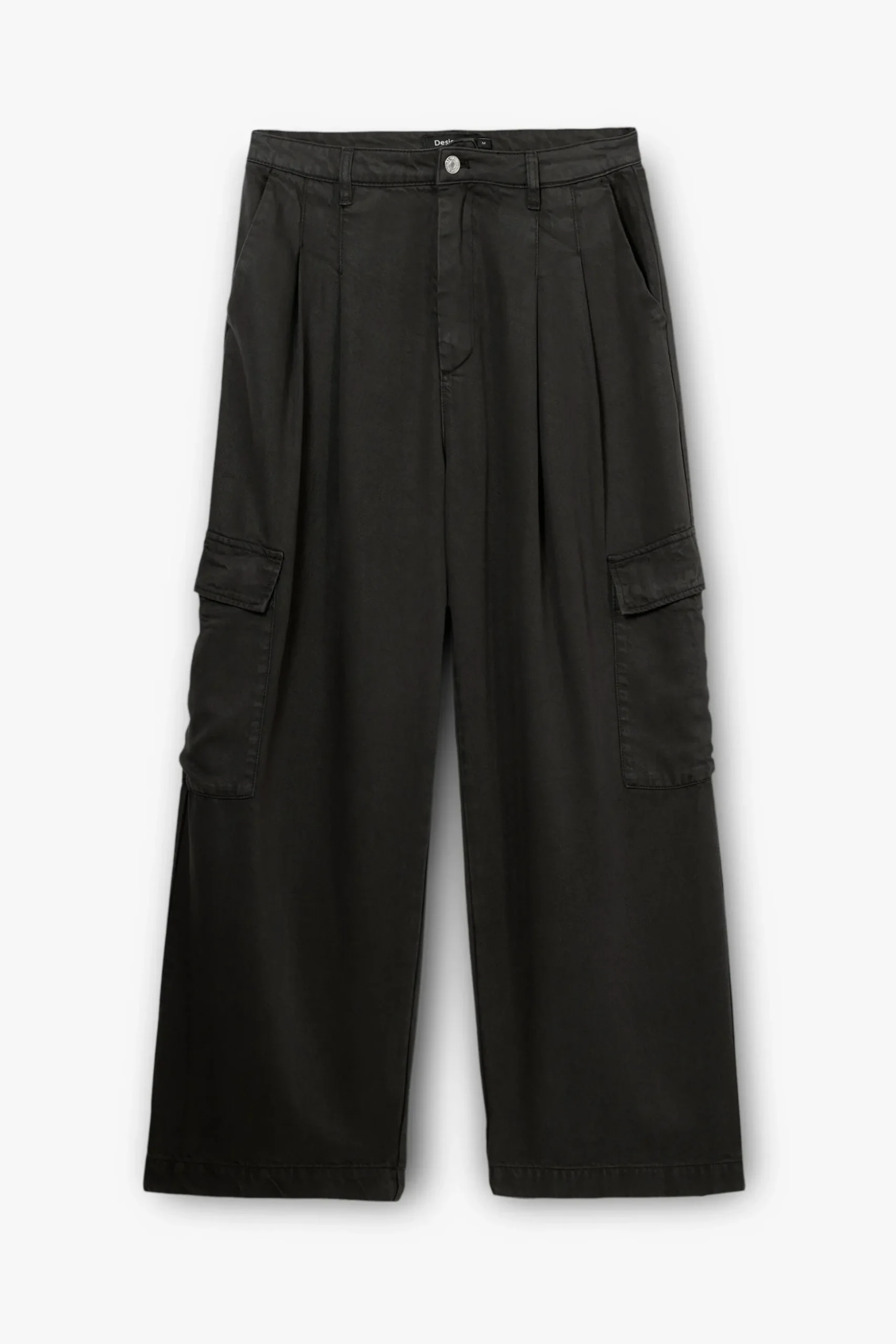 Fluid cargo pants