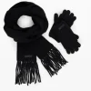 Gloves and scarf pack
