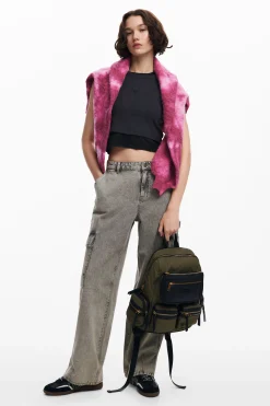 High-capacity nylon backpack