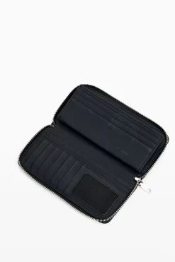 Large wallet with floral embroidery