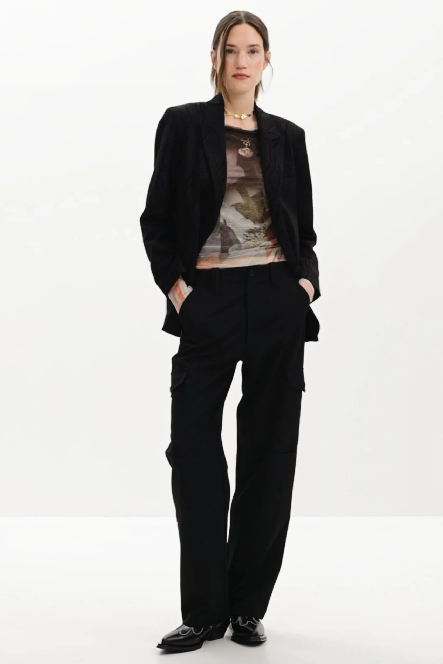 Laser-cut blazer