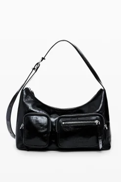 Leather bag with pockets