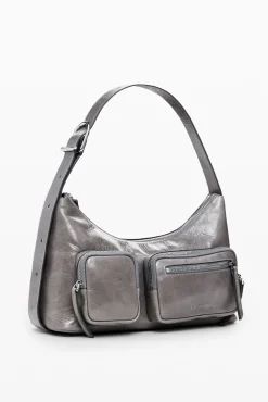 Leather bag with pockets