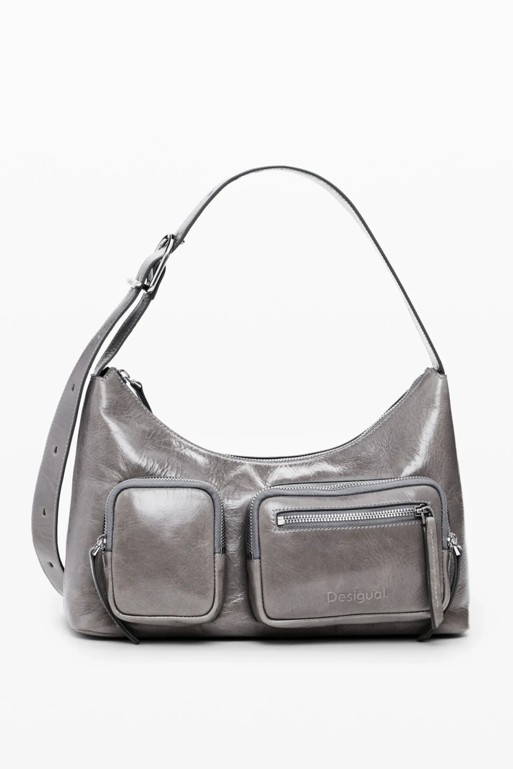 Leather bag with pockets