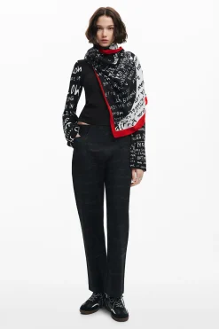 Lettering scarf