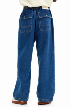 Long jeans with pockets
