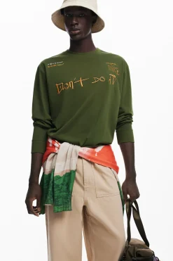 Long-sleeve message T-shirt