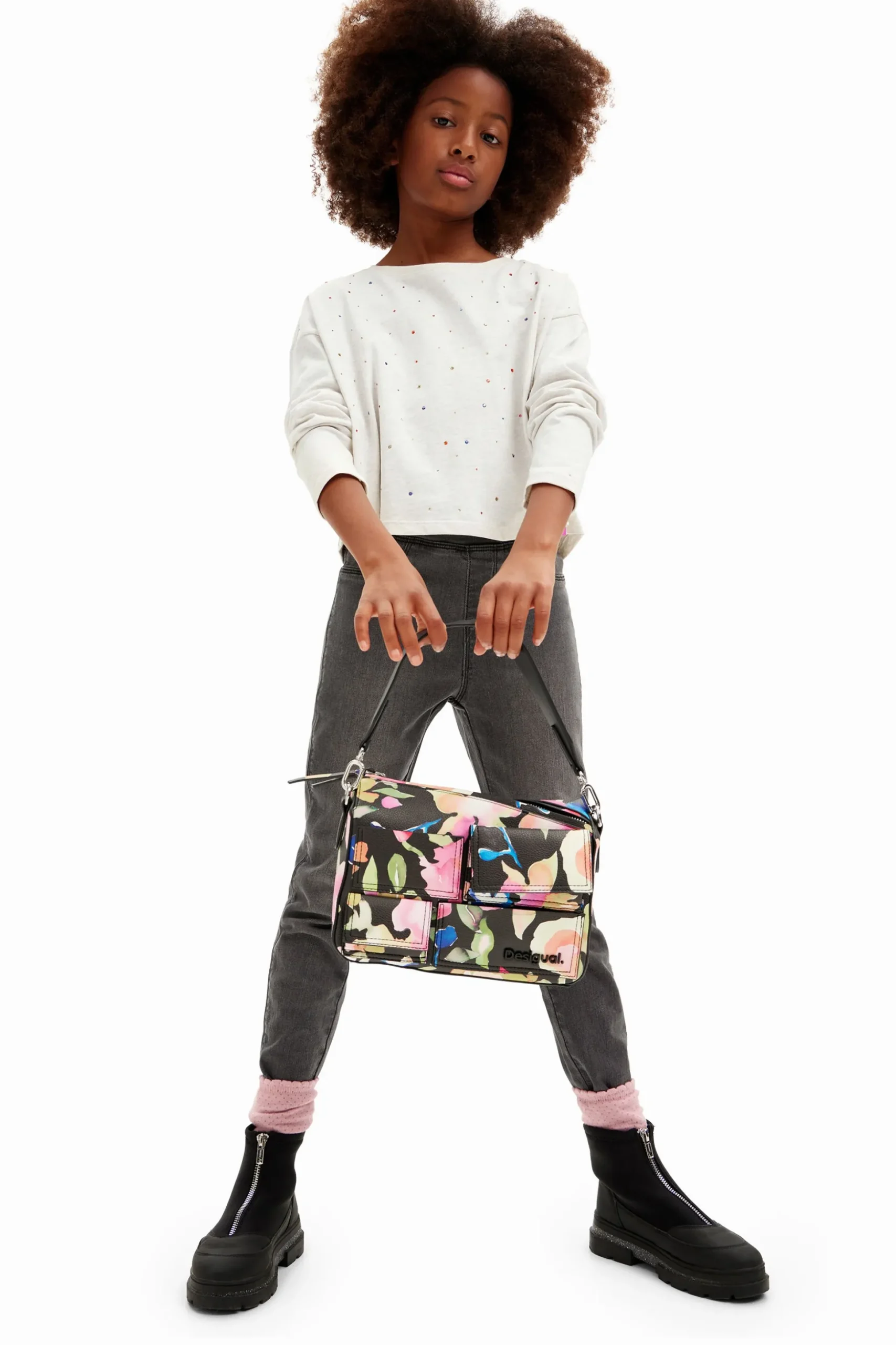 Long-sleeve polka dot T-shirt
