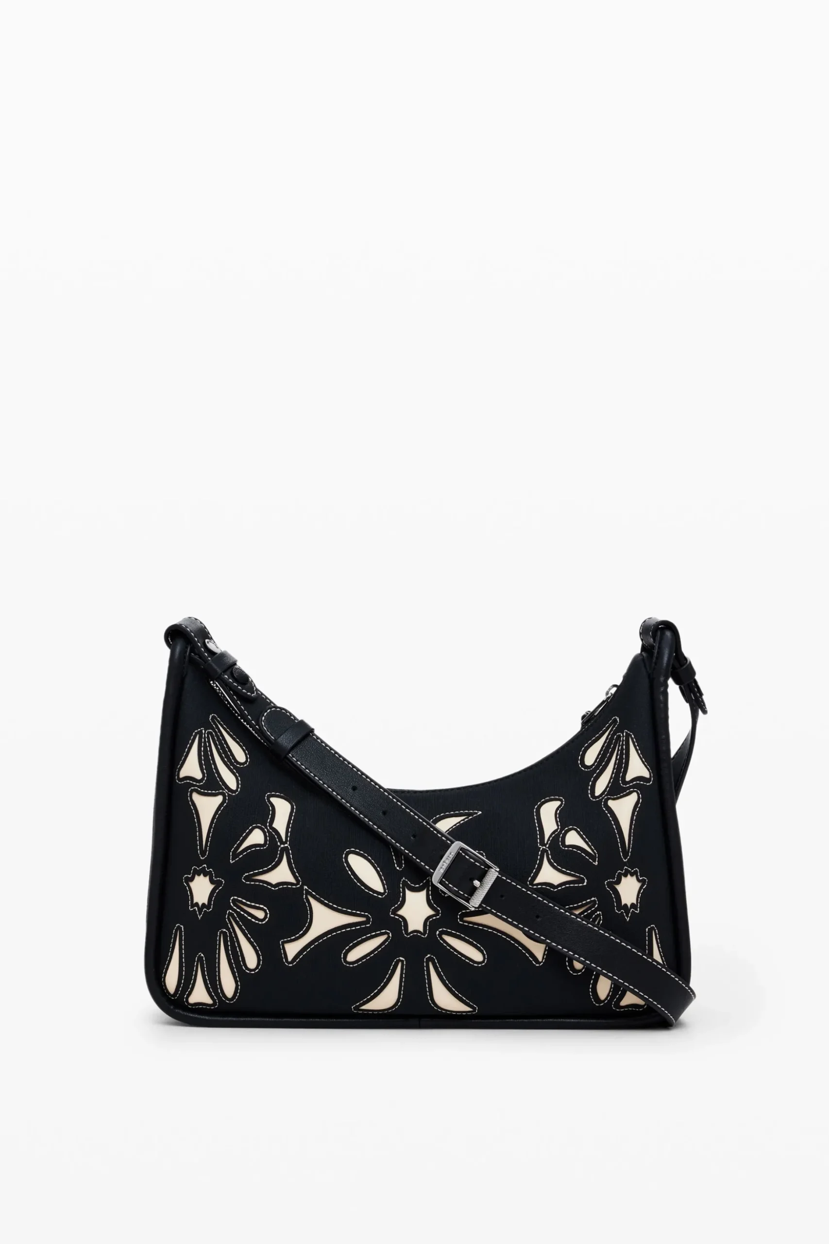 M bag with flowers