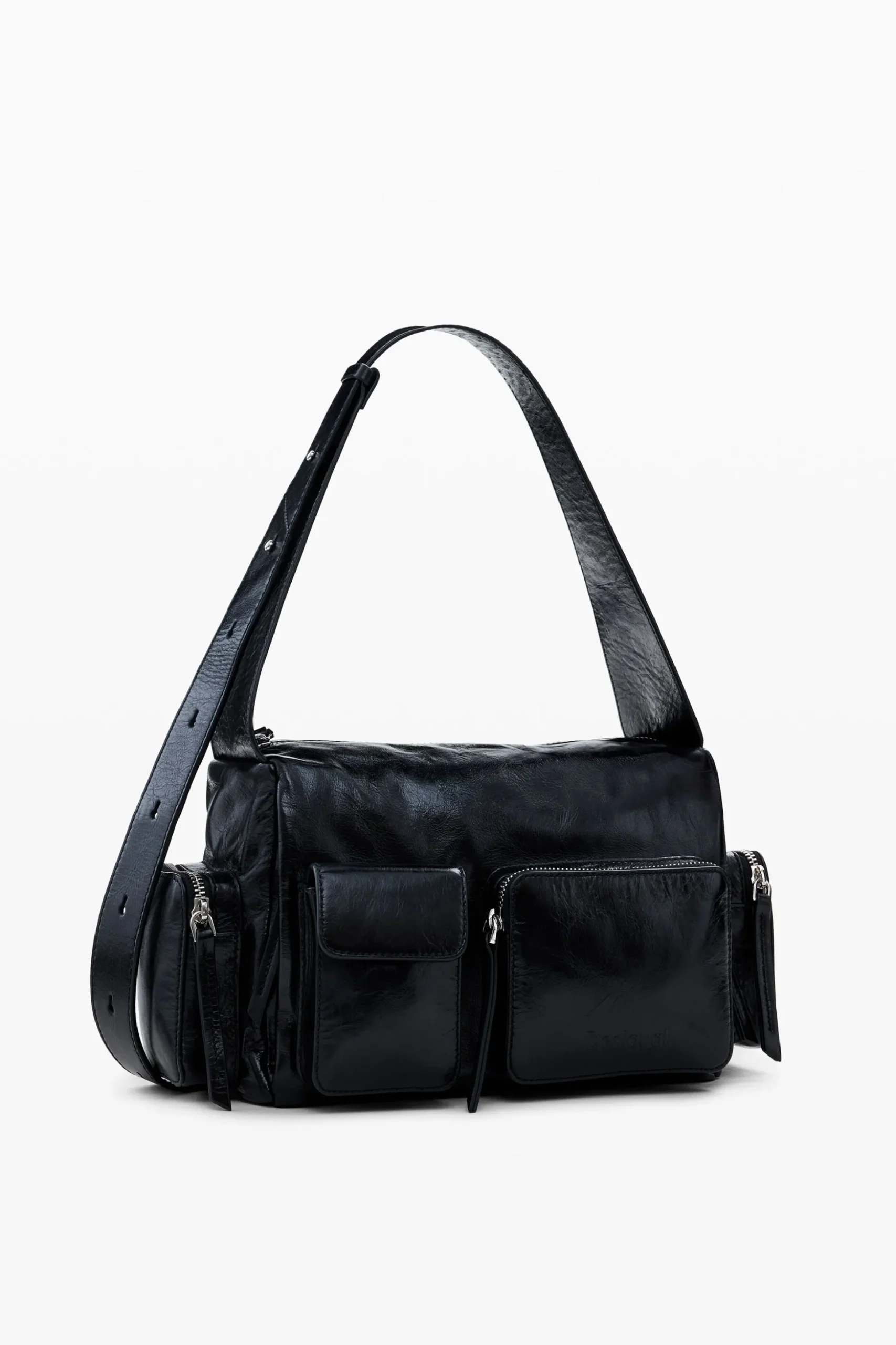 M leather pockets bag