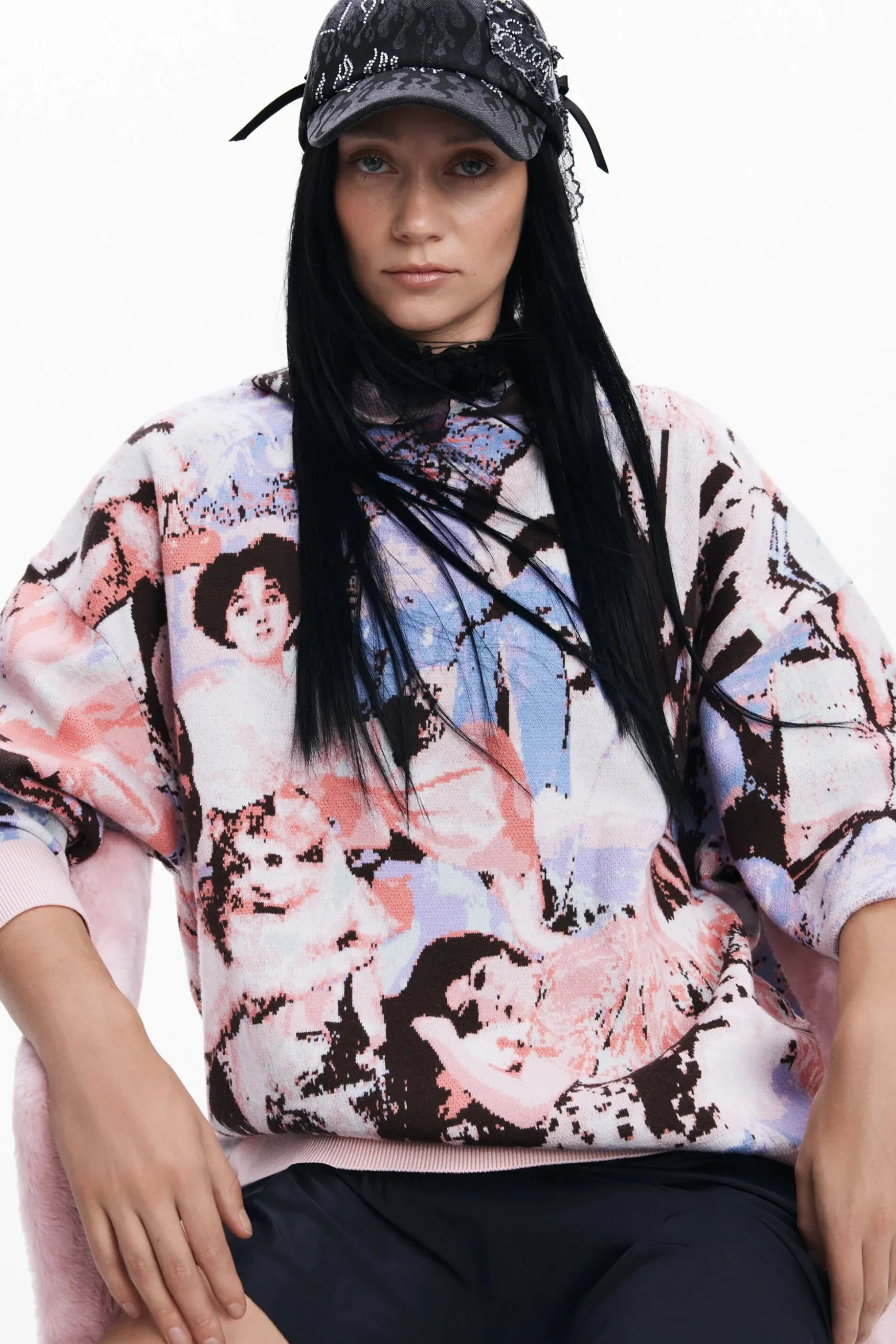 María Escoté hoodie sweater