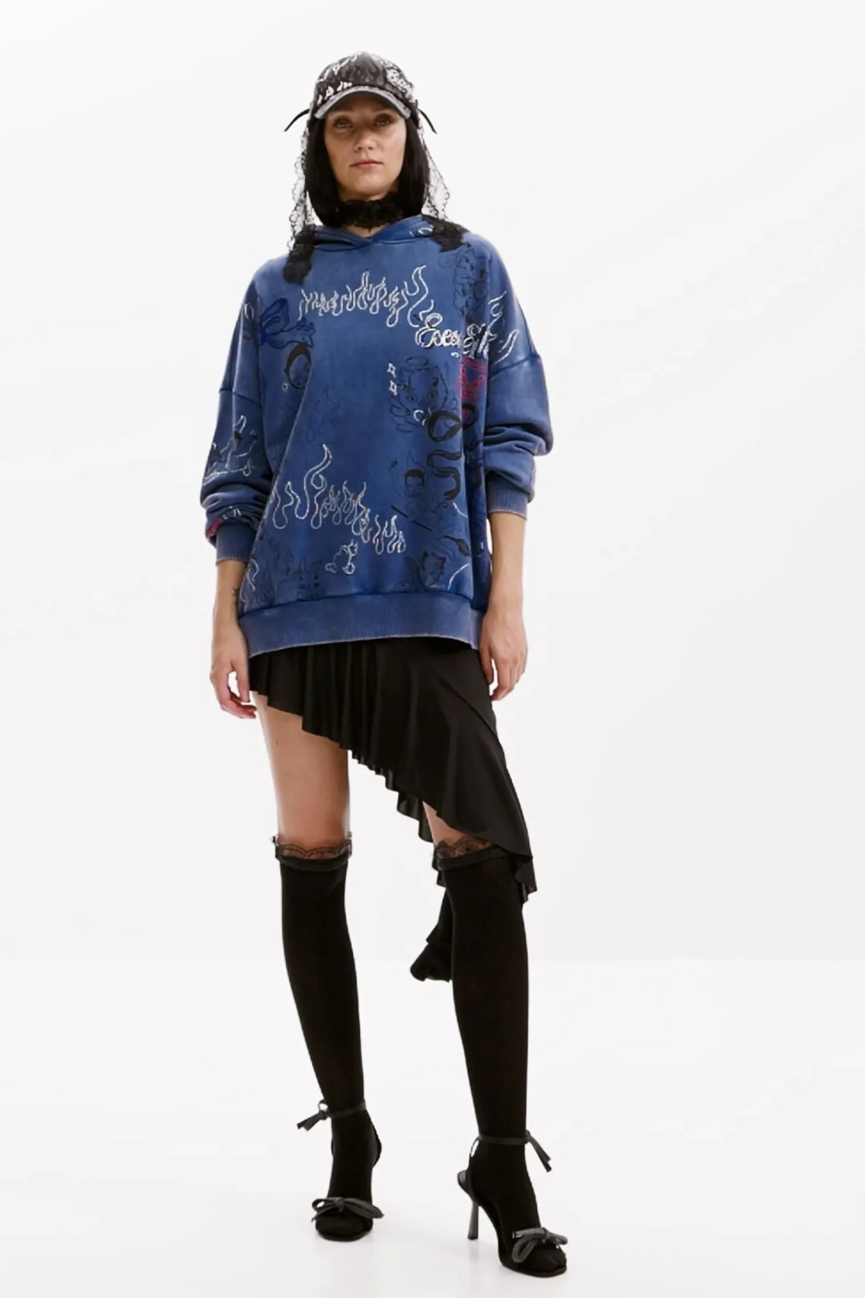 María Escoté sweatshirt