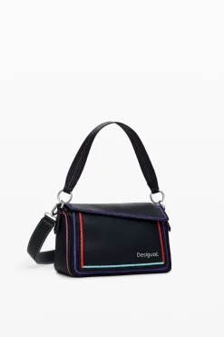 Multilineal handbag with zipper