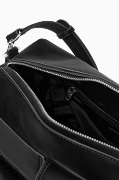 Multi-pocket baguette bag