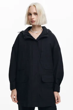 Multi-pocket lined parka