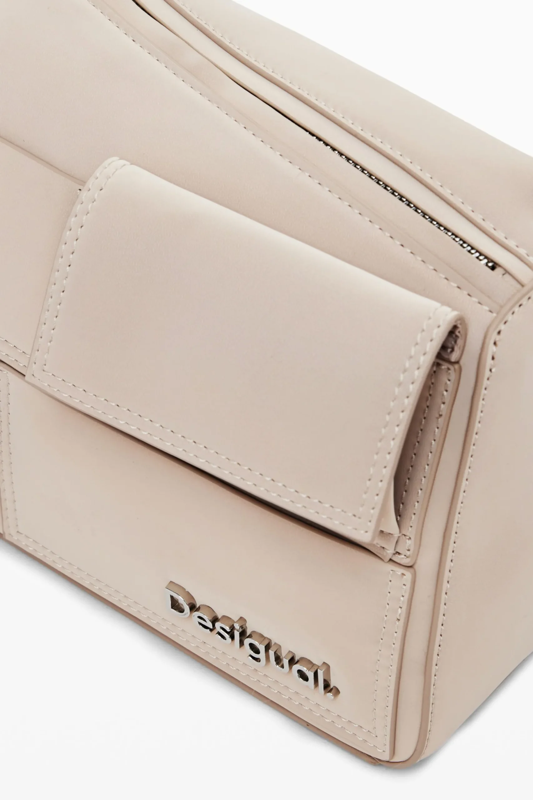 Multi-pocket shoulder bag
