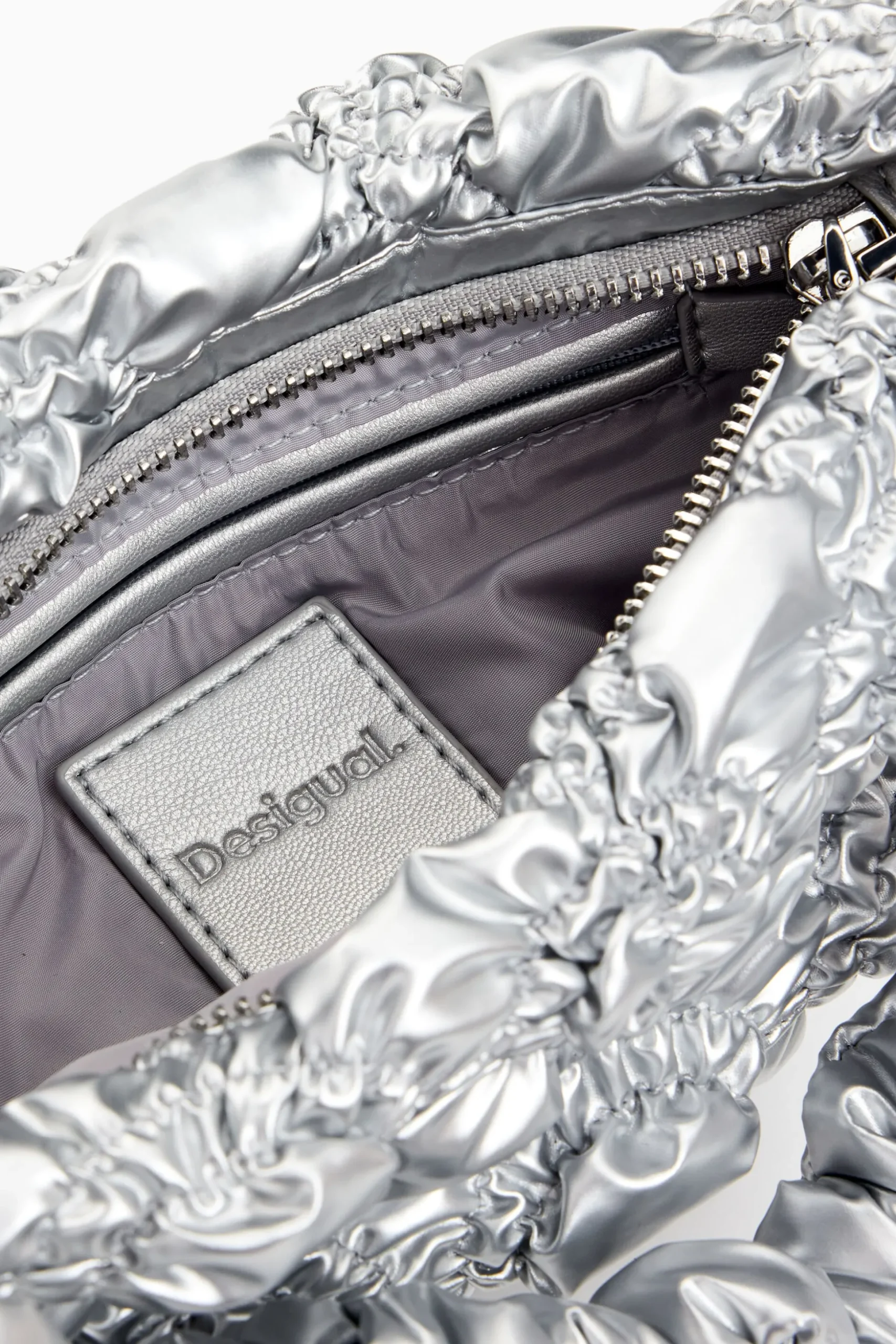 Quilted S bag