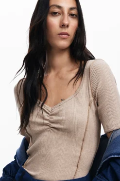 Ruched neckline T-shirt