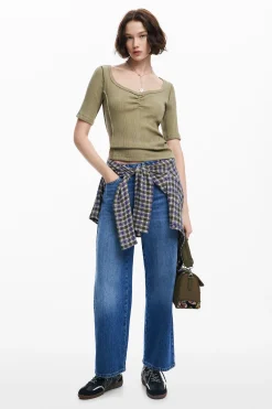 Ruched neckline T-shirt