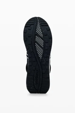 Runner patch sneakers