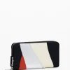 S wallet with waves