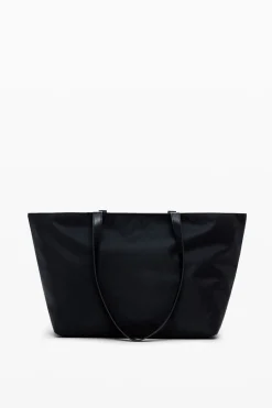 Shopper bag with pocket