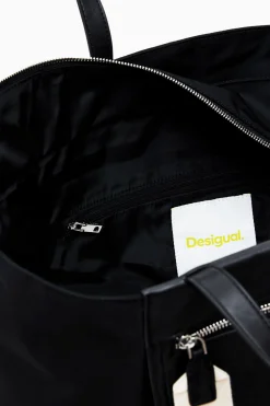 Shopper bag with pocket