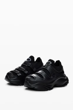 Slip-on sneaker