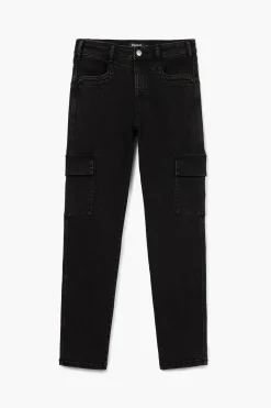 Straight cargo jeans