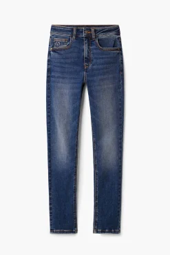 Straight jeans with plain pockets
