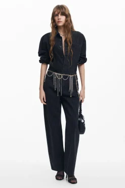 Straight jeans with topstitching