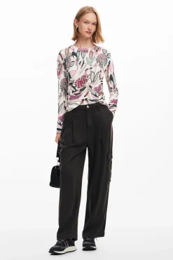Sweater with floral details