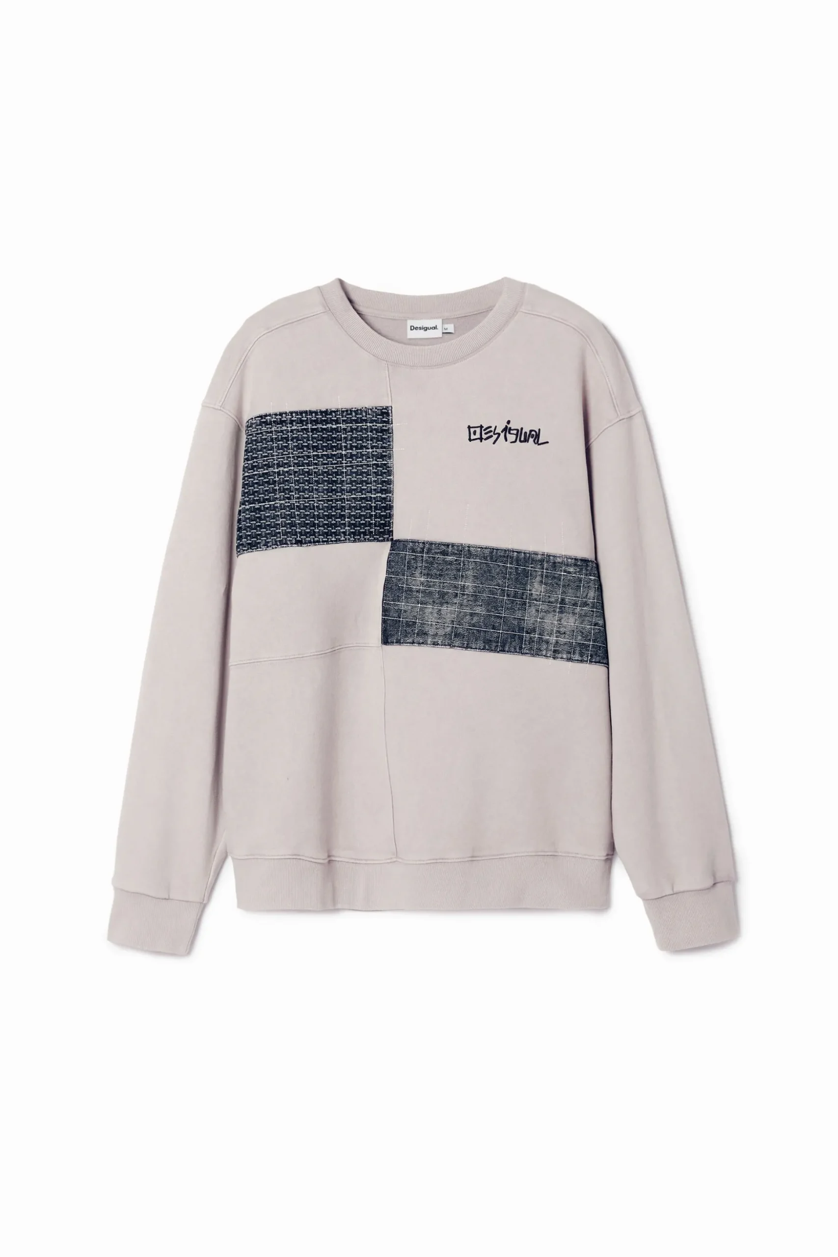 Sweatshirt with patches
